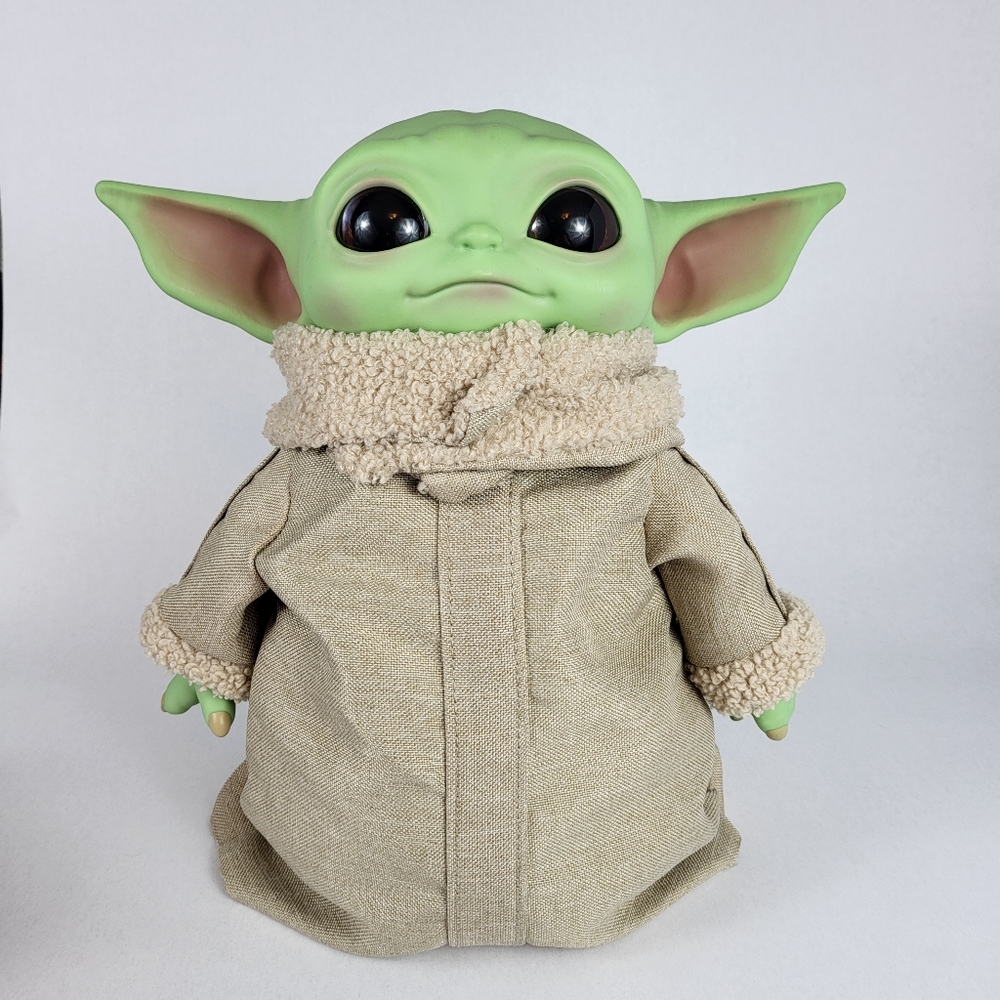 Grogu The Child Star Wars Mandalorian Doll
